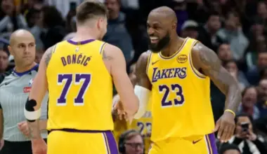 NBA: "Pacers" piedzīvo 13. zaudējumu pēc kārtas, Dončičs un Lebrons kopā gūst vairāk nekā pusi "Lakers" punktu