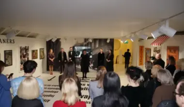 Nacionālajā mākslas muzejā atklāj izstādi "Ielu maldos", kas aicina izjust 20. gadsimta pirmās puses pilsētvidi