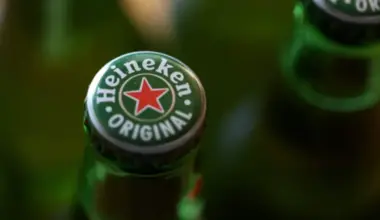 Negaidītas pārmaiņas alus gigantā: "Heineken" izpilddirektors Dolfs van den Brinks atkāpjas no amata