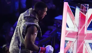 Nigērijas policija pret autovadītāju, kas izraisījis nāvējošu avāriju ar Entoniju Džošua, izvirzījusi apsūdzības par bīstamu braukšanu