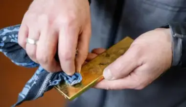 Nikolasa Maduro aizturēšana izraisa zelta cenu strauju kāpumu, nafta pagaidām stabila