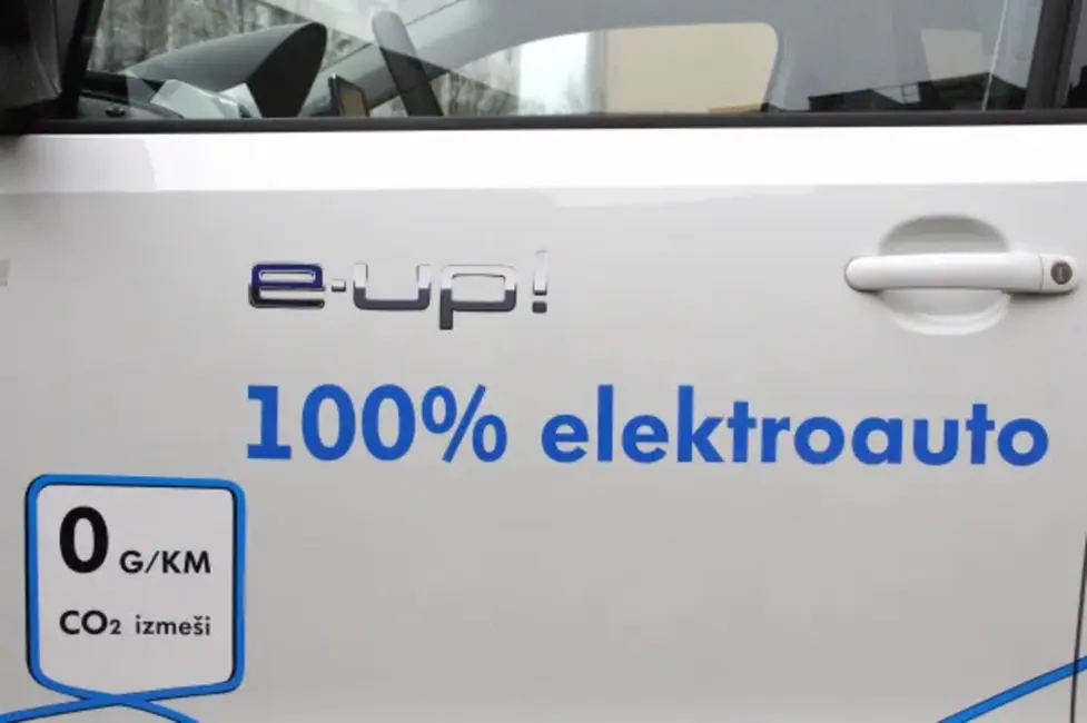 Norvēģija dominē elektroauto tirgū: 95,9% jauno auto ir elektriski