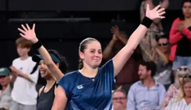 Ostapenko un Šei veiksmīgi iesoļo Adelaidas "WTA 500" turnīra ceturtdaļfinālā