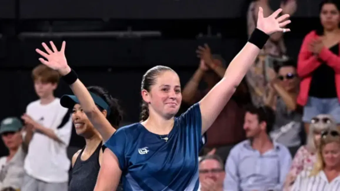 Ostapenko un Šei veiksmīgi iesoļo Adelaidas "WTA 500" turnīra ceturtdaļfinālā