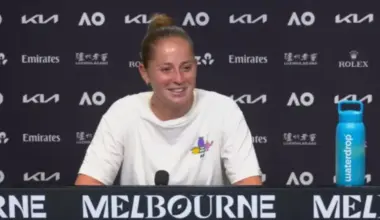 Ostapenko uzvar "Australian Open" pirmajā kārtā un cer uz "Grand Slam" titulu dubultspēlē