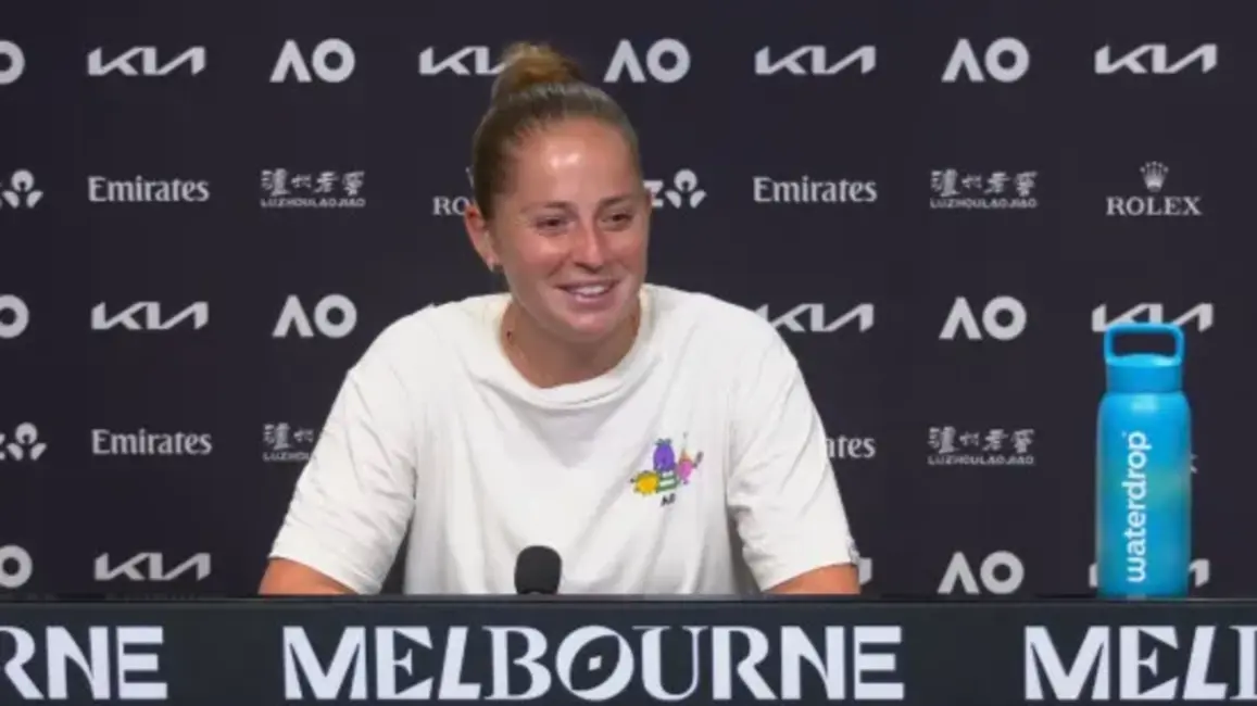 Ostapenko uzvar "Australian Open" pirmajā kārtā un cer uz "Grand Slam" titulu dubultspēlē