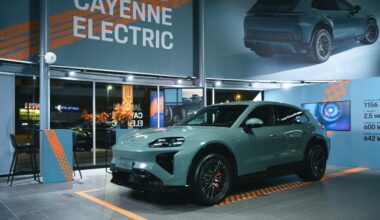 Rīgā jau apskatāms jaunais “Porsche Cayenne Turbo Electric”