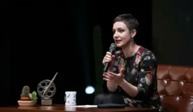 Par nozīmīgu ieguldījumu mākslas kritikā kinokritiķe Elīna Reitere saņem Normunda Naumaņa Gada balvu