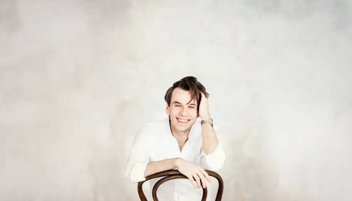 Pasaulē slavens franču tenors Benžamēns Bernhaims sniegs solokoncertu Latvijas Nacionālajā operā