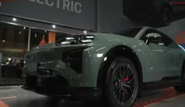 Porsche atklāj pilnībā elektrisko Cayenne: jaudīgākais sērijveida modelis un jaunas tehnoloģijas Latvijā