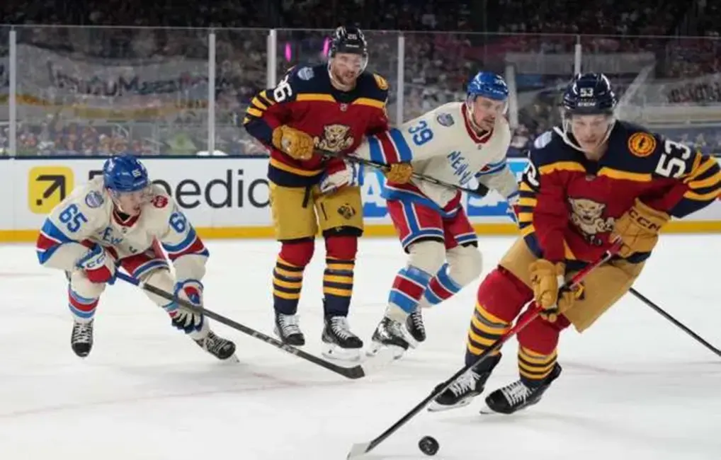 Rangers pārspēj "Panthers" 2026. gada Ziemas klasikas hokeja spēlē Maiami