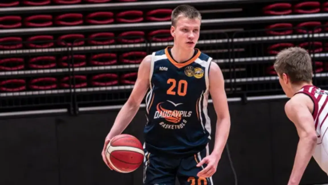 "Rīgas Zeļļi" sastāvu papildina talantīgais Daugavpils basketbolists Ritvars Nikolajevs