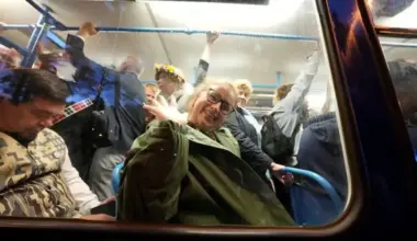 Rīgas sabiedriskais transports Jaungada brīvdienās bez maksas, bet vai biļetes jāreģistrē?