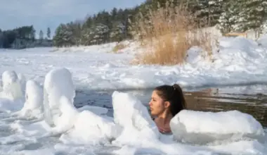 Rīgas ziemas peldvietās ūdens kvalitāte ir laba – peldēt drīkst