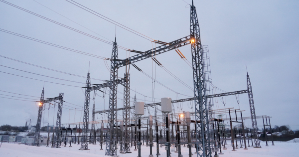 KEM: Latvijā enerģētikas nozarē 2025. gadā piedzīvoti vēsturiski brīži