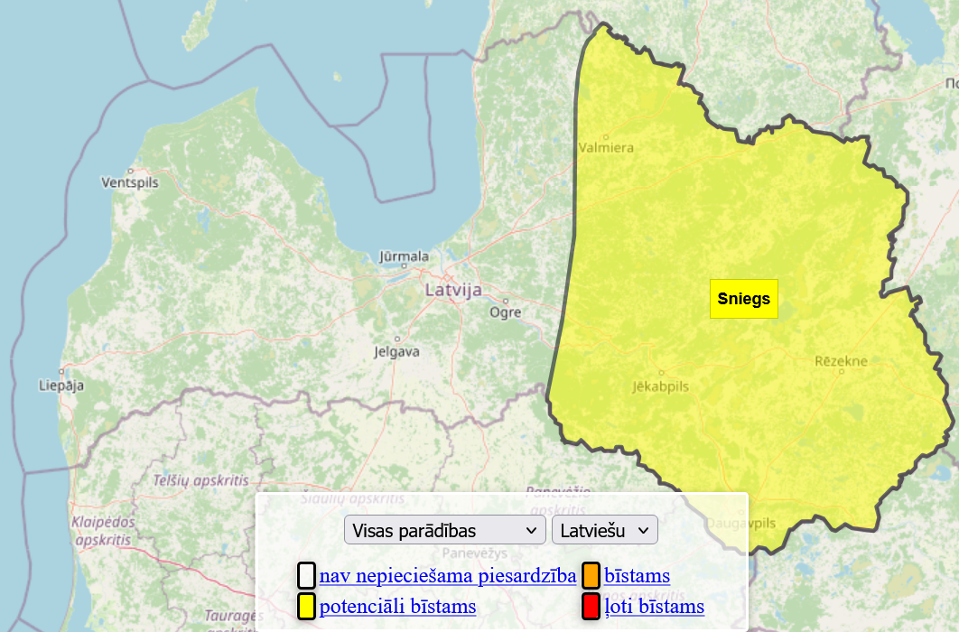 Naktī turpinās snigt, vietām sniega segai palielinoties par septiņiem centimetriem