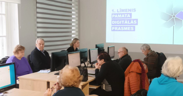 Digitālās prasmes ikvienam – Ogres novada iedzīvotāji vēl var paspēt pieteikties bezmaksas mācībām