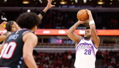 Sensabaughs 43 punkti nesniedz "Jazz" uzvaru pār "Bulls", Vučevičs nodrošina dramatisku uzvaru