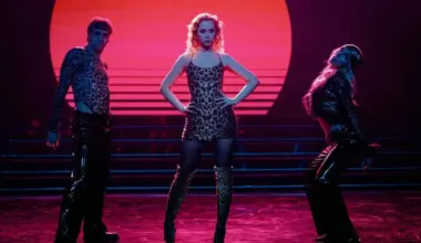 Televīzijas šova «Pārdziedi mani!» stiliste Violeta Rulle skaidro tērpu nozīmi un ieguvumus skatītājiem