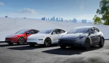 Tesla Model Y 2026: septiņvietīga versija īpaši ģimenēm un jaunumi aprīkojumā