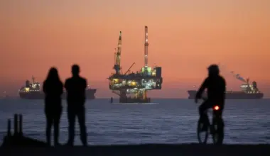 Tramps: ASV saņems no Venecuēlas līdz 50 miljoniem barelu naftas