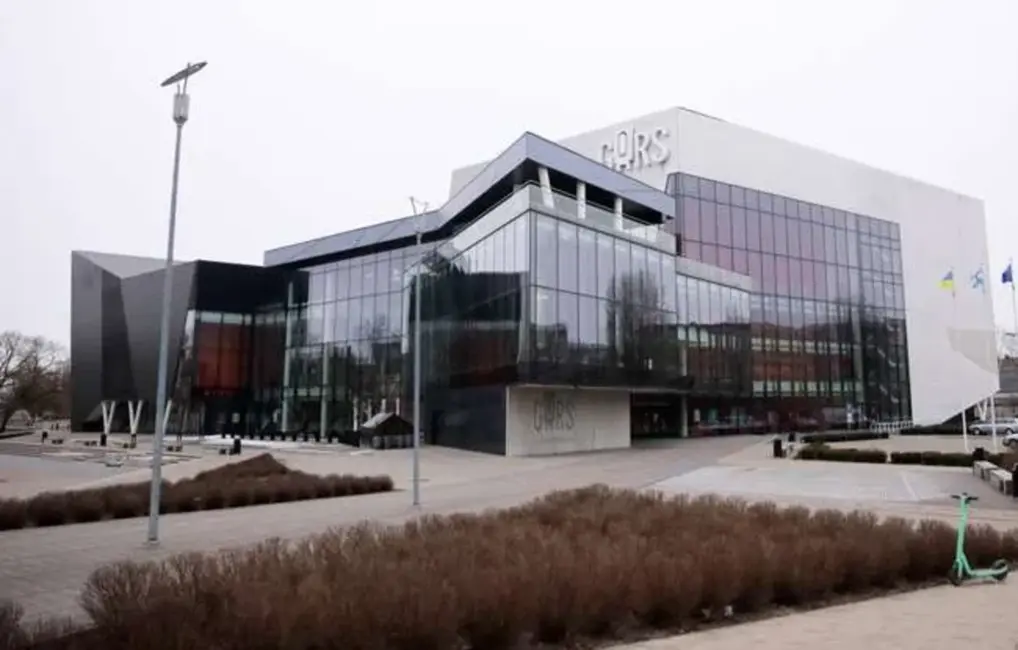 Vairāk nekā 10 000 parakstu pret Latgales koncertzāles "Gors" nodošanu privātam nomniekam