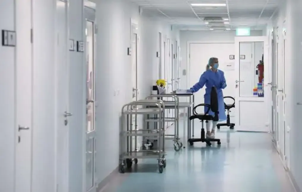 Valdība apstiprina pāreju uz trīs līmeņu slimnīcu modeli; biedrības pauž bažas par pacientu veselību