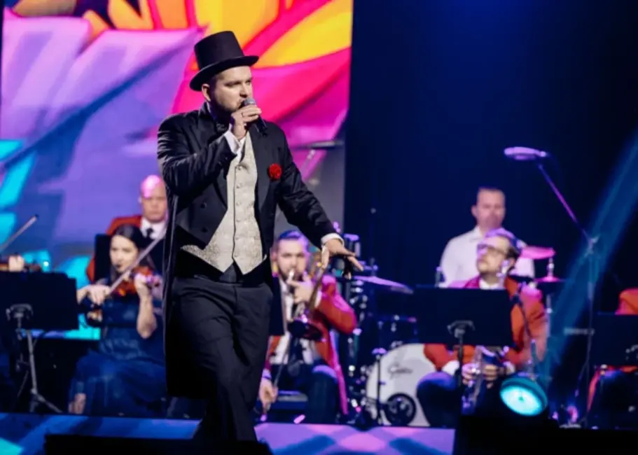 Vērienīgs Raimonda Paula teātra un kino mūzikas koncerts pulcē Latvijas zvaigznes "Xiaomi" arēnā