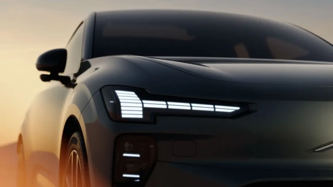 Volvo prezentē jauno EX60 elektroauto: līdz pat 810 km nobraukums un 10 gadu garantija akumulatoram