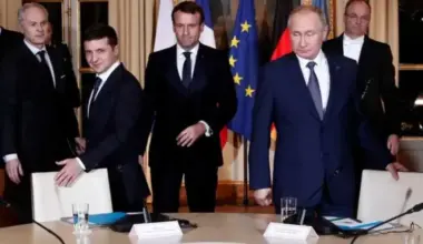 Zelenskis neatstāj cerības uz sarunu ar Putinu, vienlaikus attīstot attiecības ar ASV