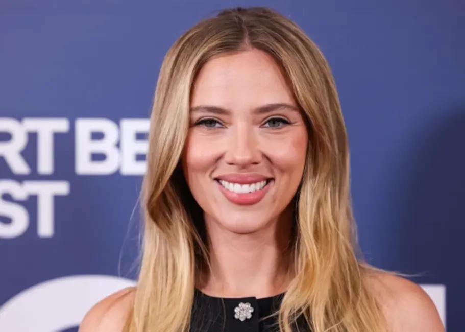 Zoja Saldaņa apsteidz Skārletu Johansoni, kļūstot par visu laiku ienesīgāko aktrisi