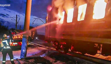 Ukrainā sēro par Krievijas dronu saspridzinātā vilciena pasažieriem / Diena