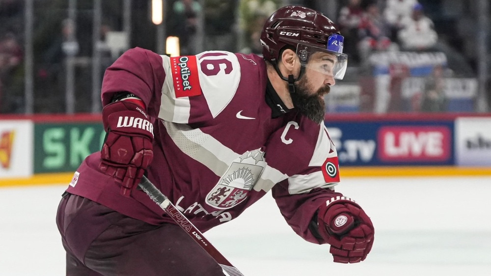 Latvijas izlases gatavošanās OS sākas ar trim hokejistiem uz ledus – Olimpiskās spēles 2026 – Sportacentrs.com