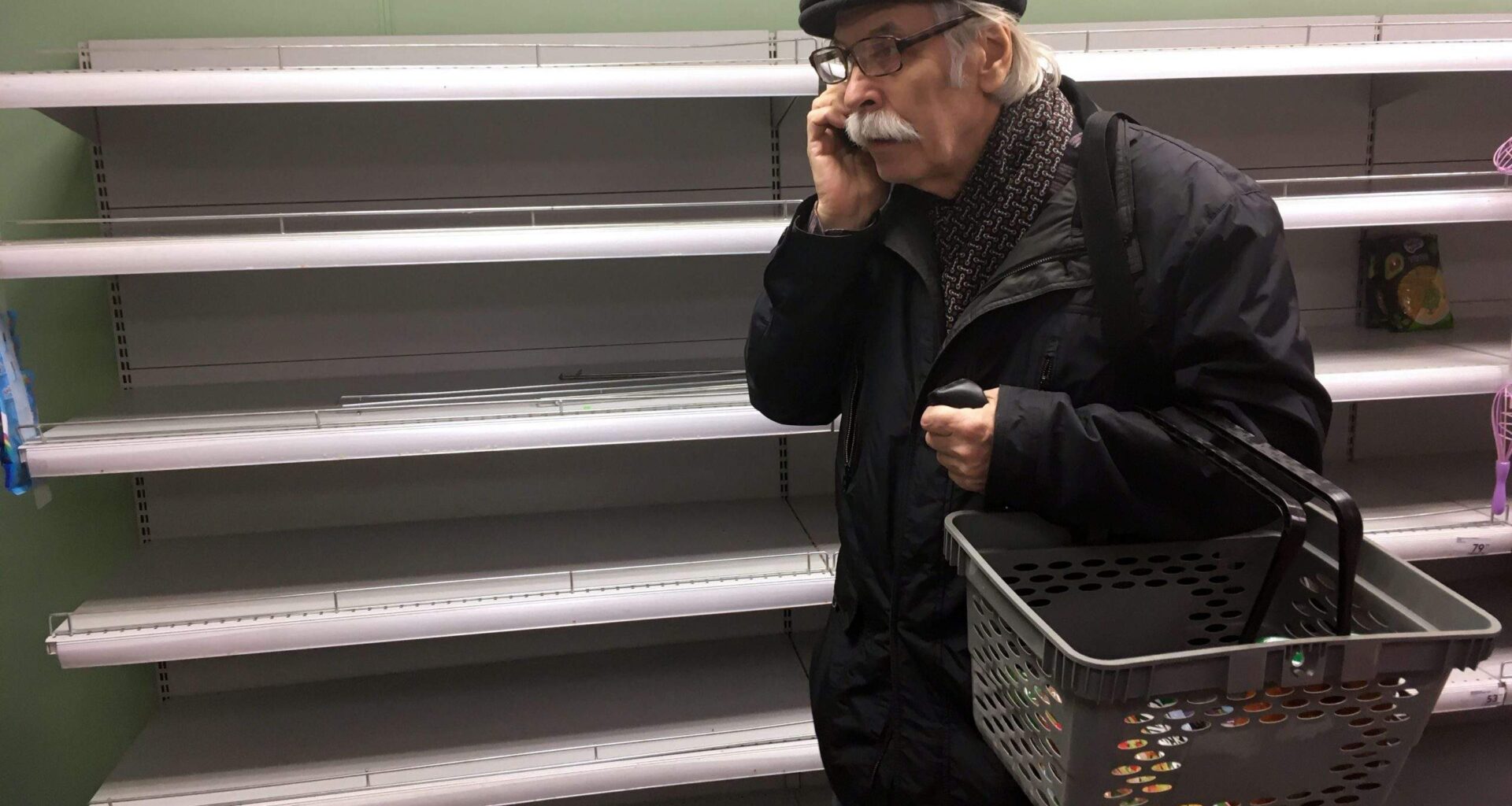 Krievijā no veikaliem pazūd pārtika. Tikai viens netipisks segments pagaidām nav samazinājies