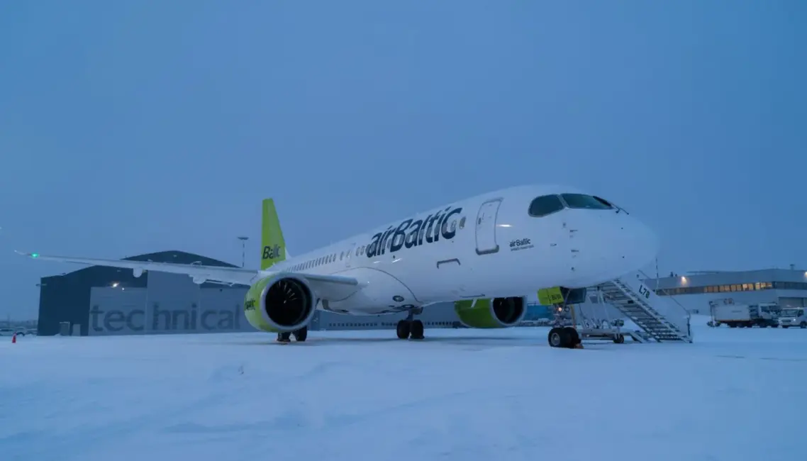 airBaltic saņem jaunu Airbus A220-300 lidmašīnu, paplašinot savu floti