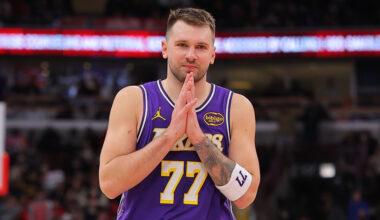 Dončičs iemet 46 punktus, "Warriors" viesos pieticīgākā rezultativitāte kopš 2022. gada – Basketbols – Sportacentrs.com