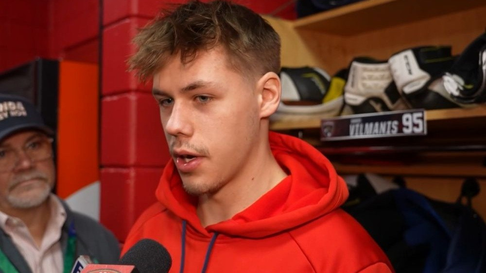 "Zinu, ka Vilmanis var spēlēt otrajā maiņā" – Hokejs – Sportacentrs.com