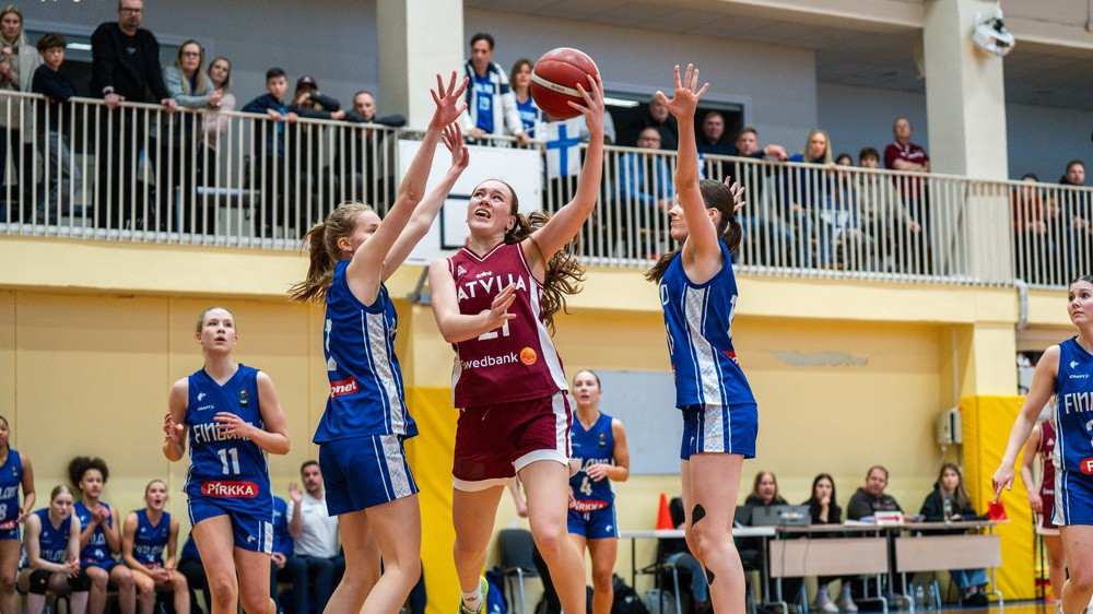 Darinai Ivanovai "double-double", U16 meitenēm otrā vieta Baltijas jūras kausā – Basketbols – Sportacentrs.com