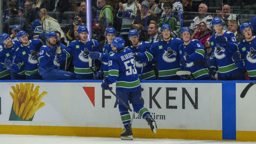 Bļugers mazākumā tiek pie ceturtajiem vārtiem sezonā, Šilovs kaldina ''Penguins'' panākumu – Hokejs – Sportacentrs.com