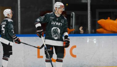 Krūmiņš "Optibet" hokeja līgas spēlē nodrošina "Liepājas HK" uzvaru pār bijušo klubu