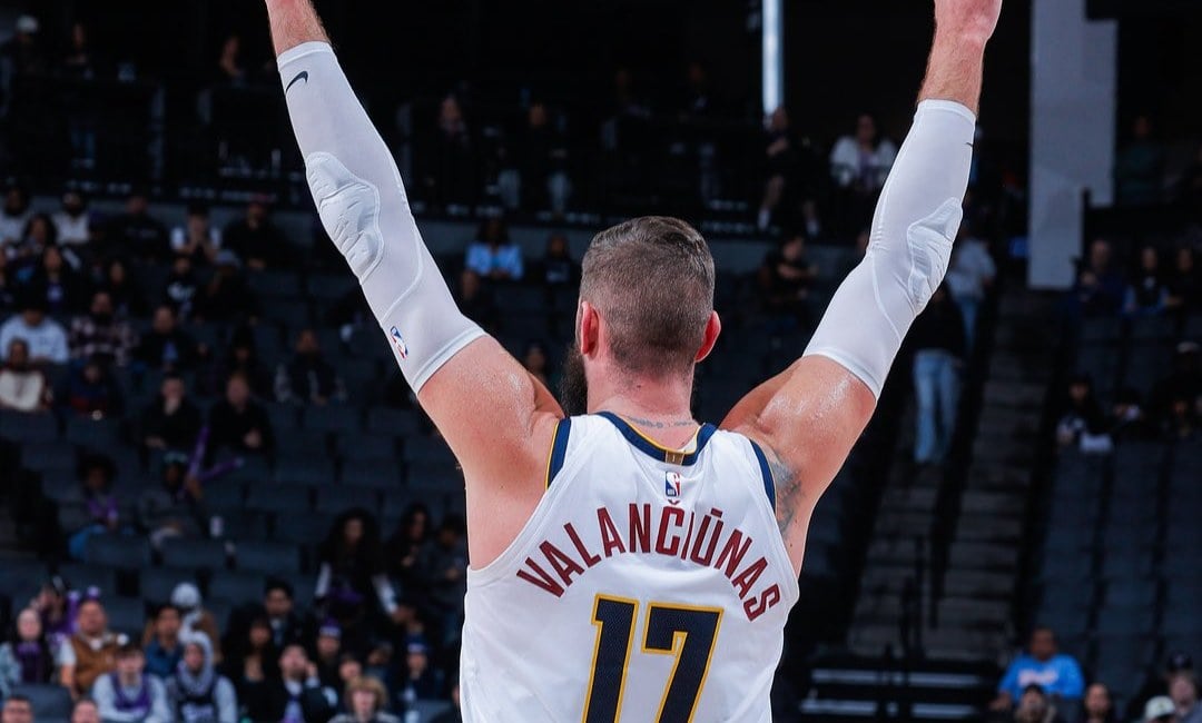 Savainojumu vilnis "Nuggets" rindās - uz vairākām nedēļām izkrīt arī lietuviešu centrs