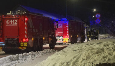 Pasta ielā deg dzīvoklis – viens cilvēks cietis, glābēji izglābj mājdzīvnieku / Jēkabpils Laiks: Jēkabpils ziņas