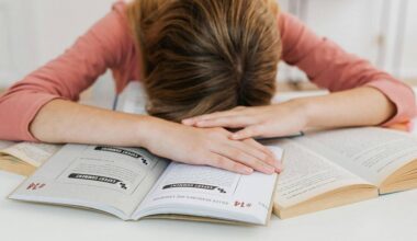 Pozitīvās un negatīvās piezīmes, jeb kas motivē bērnu labi mācīties? / LR1 / / Latvijas Radio