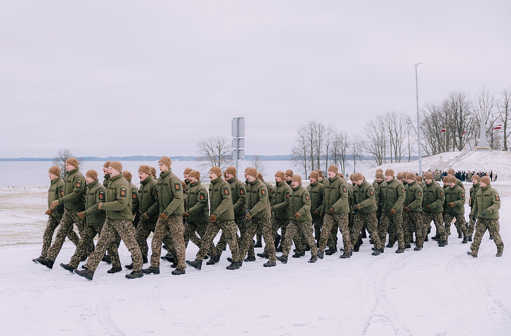 Brīvprātīgo skaits Valsts aizsardzības dienestā ar katru gadu pieaug / LR1 / / Latvijas Radio