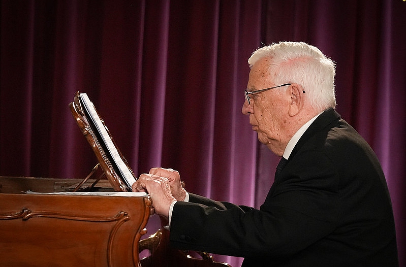 Raimondam Paulam – 90. Atskats uz dažiem pieturas punktiem Maestro dzīvē. 1. daļa / LR1 / / Latvijas Radio