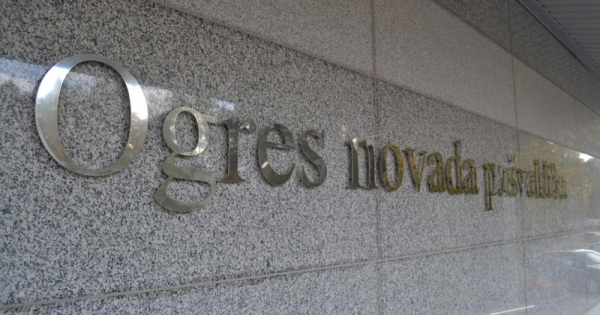 Paziņojums par daudzdzīvokļu dzīvojamai mājai Lapu ielā 4, Ogrē, Ogres novadā funkcionāli nepieciešamā zemesgabala noteikšanas/pārskatīšanas procesa uzsākšanu