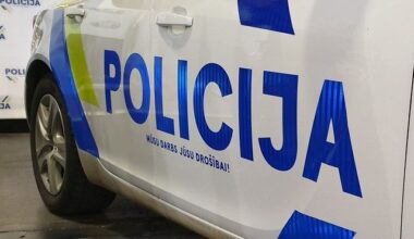 Bezatbildība, neuzmanība - vakar notikusi trīs spēkratu sadursme uz autoceļa Rēzekne-Gulbene