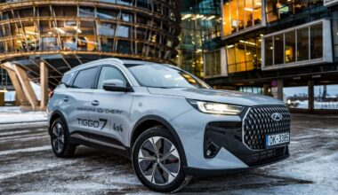 Fotogalerija: Latvijā jau ir pieejams Ķīnas autoražotāja modelis "Chery Tiggo 7" 4X4 (+ FOTO)