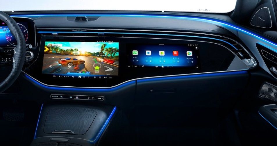 ADAC secinājums: digitālā pārvalde arvien sarežģītāka, jaunie auto arvien bīstamāki