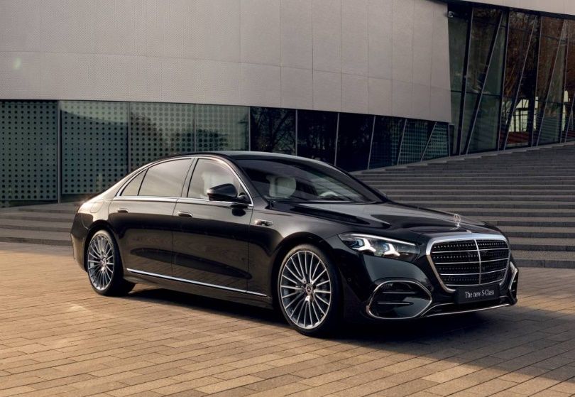 Mercedes S-klase piedzīvo modernizāciju: flagmanis vēl vairāk digitāls (+ FOTO)